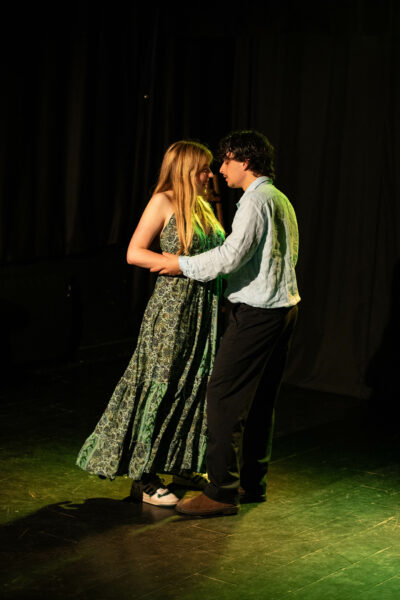 actrices comediens atelier juliette moltes meilleure ecole de paris theatre cinema impro danse
